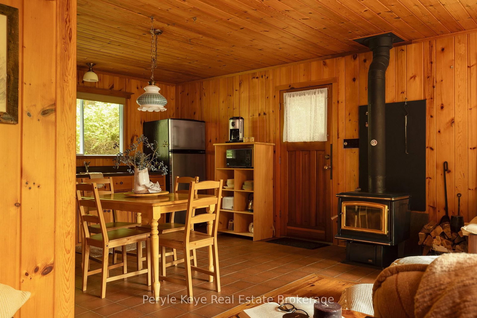 1057 H R S Road • Bracebridge, ON photo 16