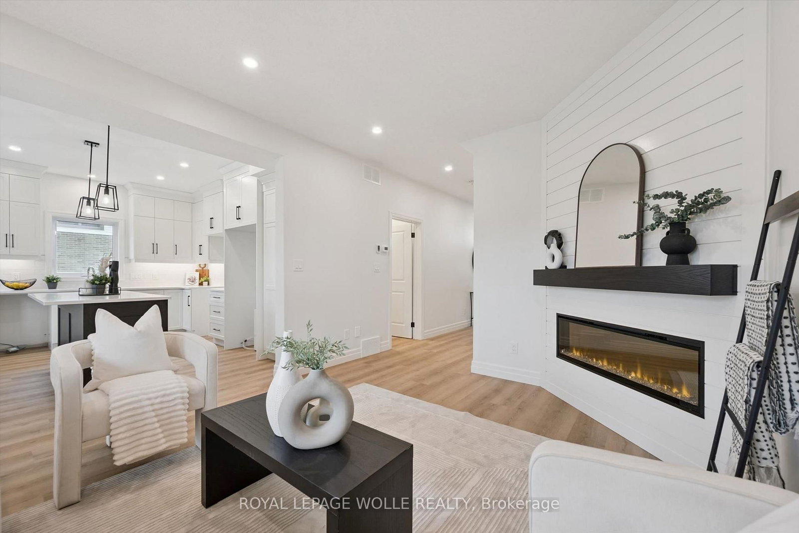 44 Weymouth Street • Woolwich, ON photo 10