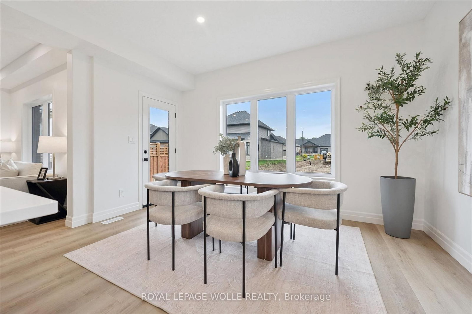 44 Weymouth Street • Woolwich, ON photo 19