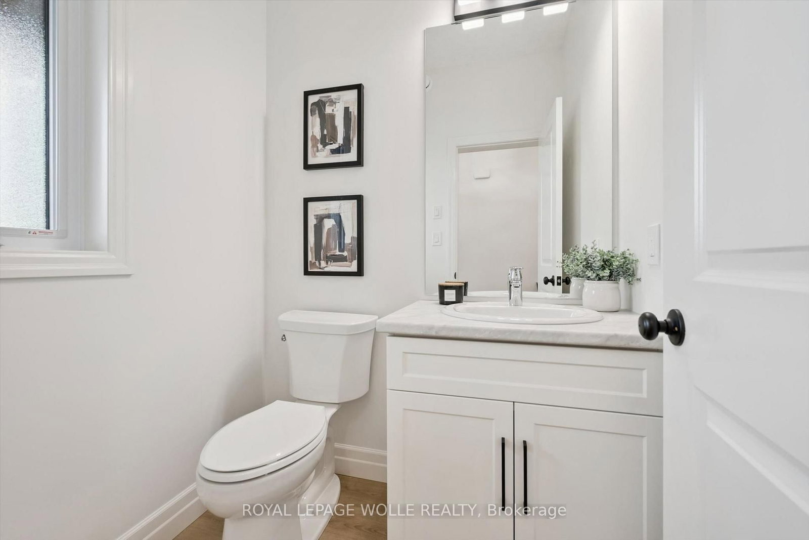 44 Weymouth Street • Woolwich, ON photo 23