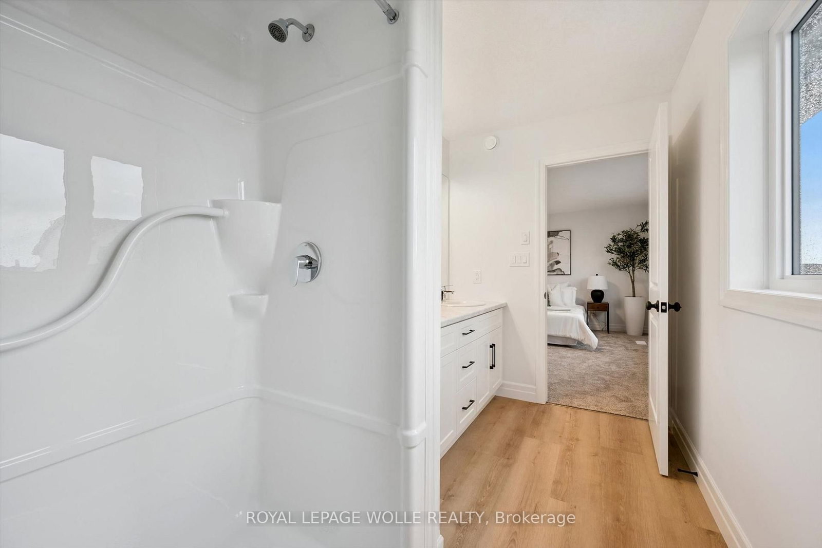 44 Weymouth Street • Woolwich, ON photo 32