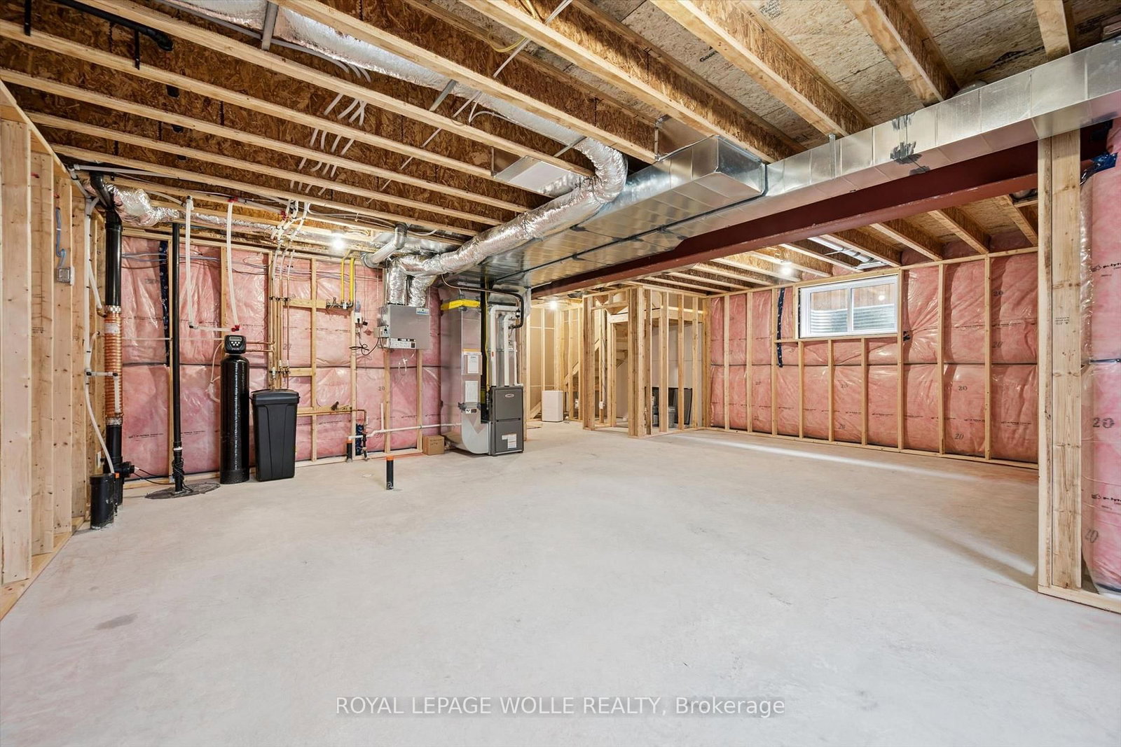 44 Weymouth Street • Woolwich, ON photo 33