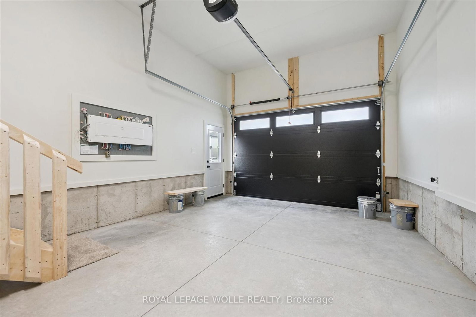 44 Weymouth Street • Woolwich, ON photo 37