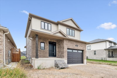 44 Weymouth Street • Woolwich, ON photo 4