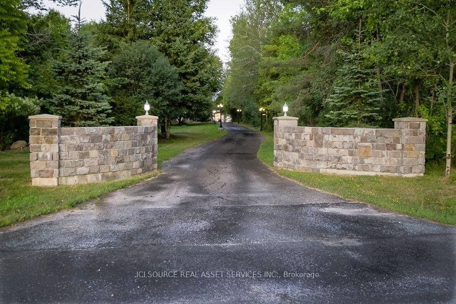 7769 Merlyn Wilson Road • Kemptville, ON photo 2