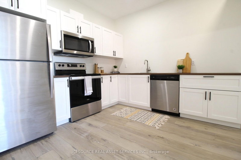Unit 8 - 2 Talbot Street S