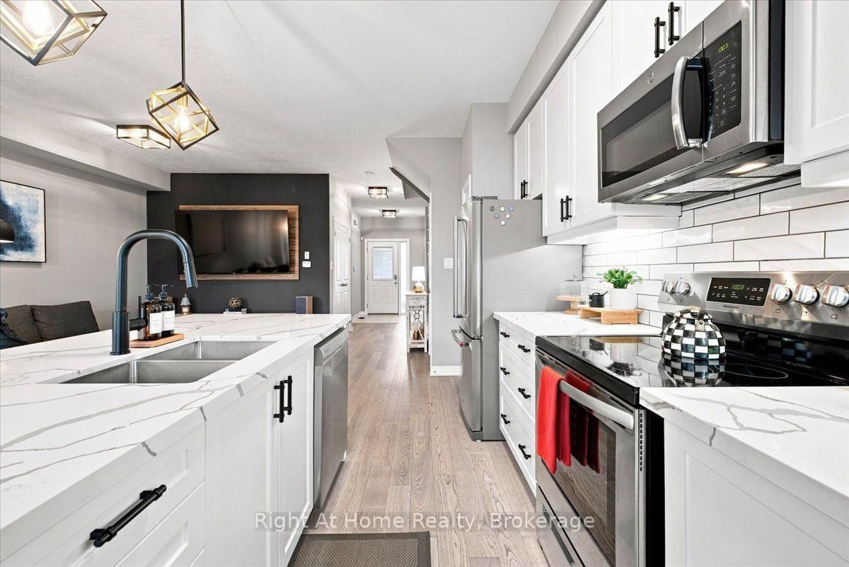 66 Foothills Lane • Hamilton, ON photo 17