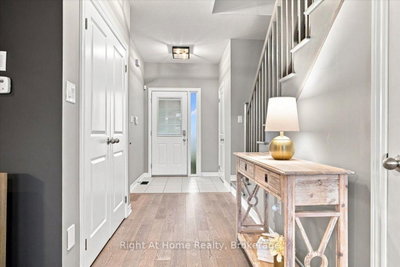66 Foothills Lane • Hamilton, ON photo 4