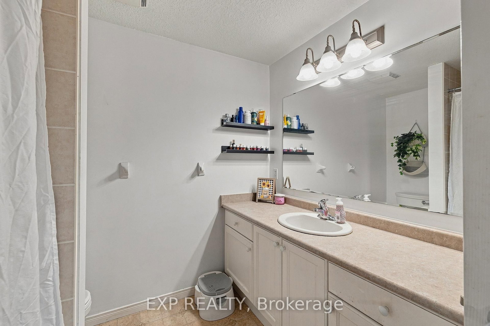 742 Rogers Road • North Perth, ON photo 21
