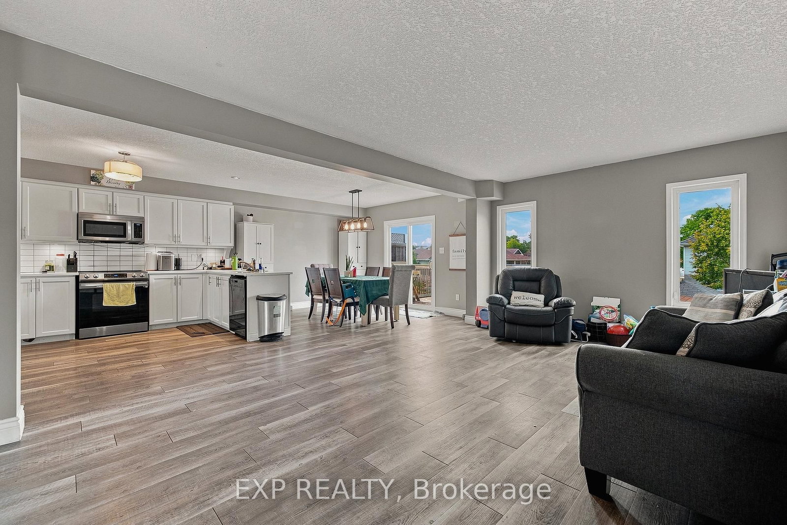 742 Rogers Road • North Perth, ON photo 5