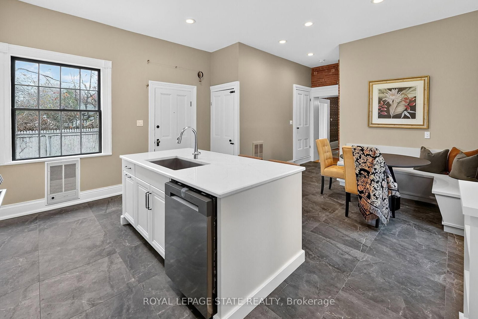 262 Main Street W • Grimsby, ON photo 19