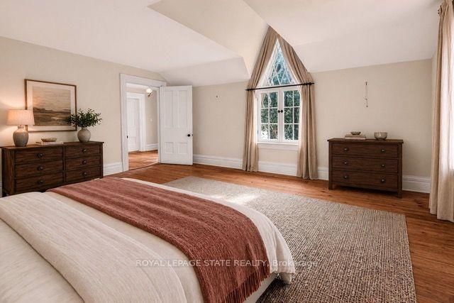 262 Main Street W • Grimsby, ON photo 38