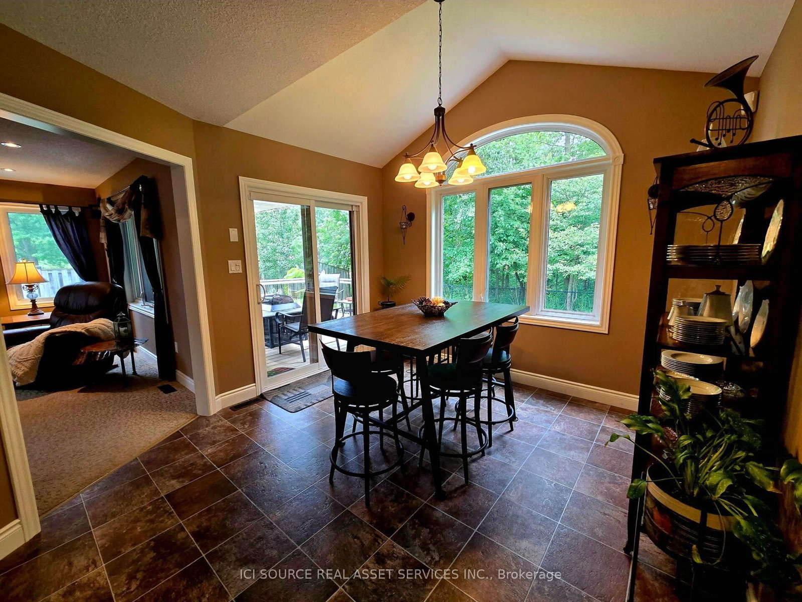 5 Fairfield Drive • Stratford, ON photo 6