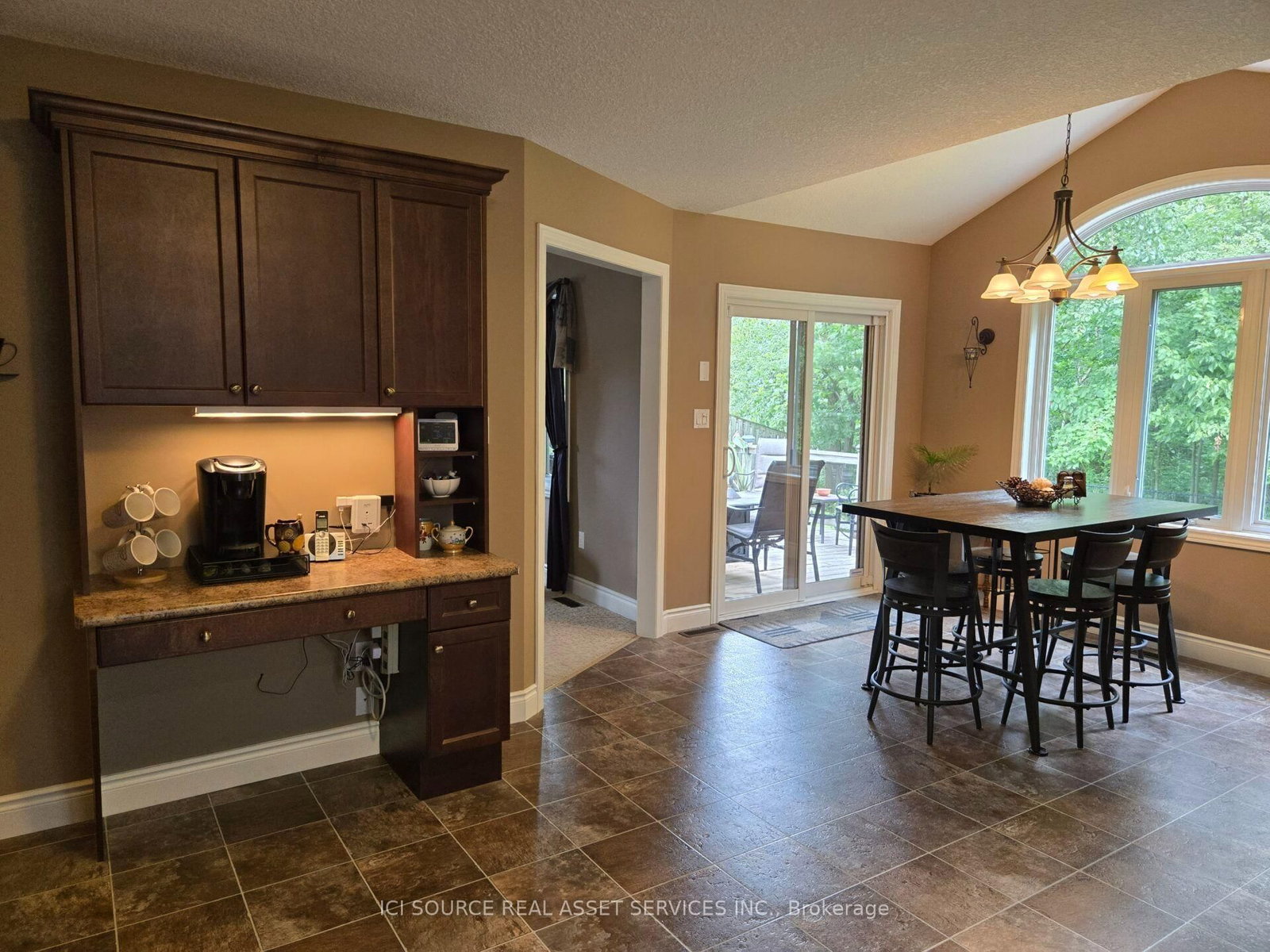 5 Fairfield Drive • Stratford, ON photo 8