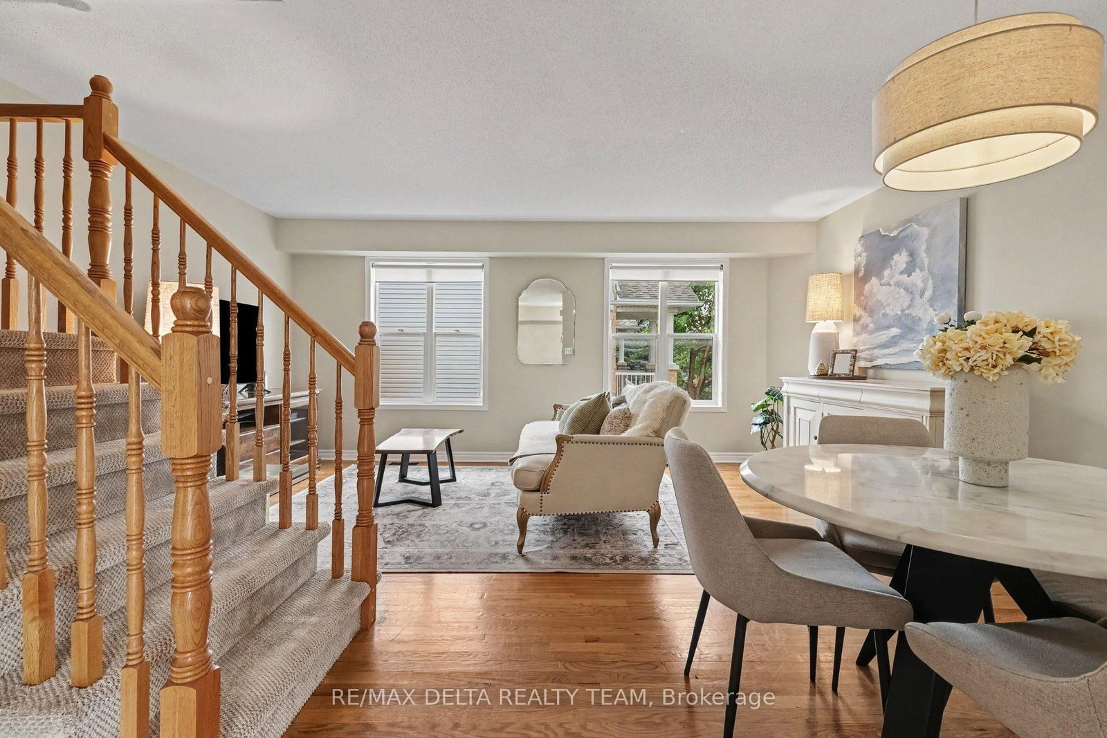 2 Bellflower Private NW • Ottawa, ON photo 8