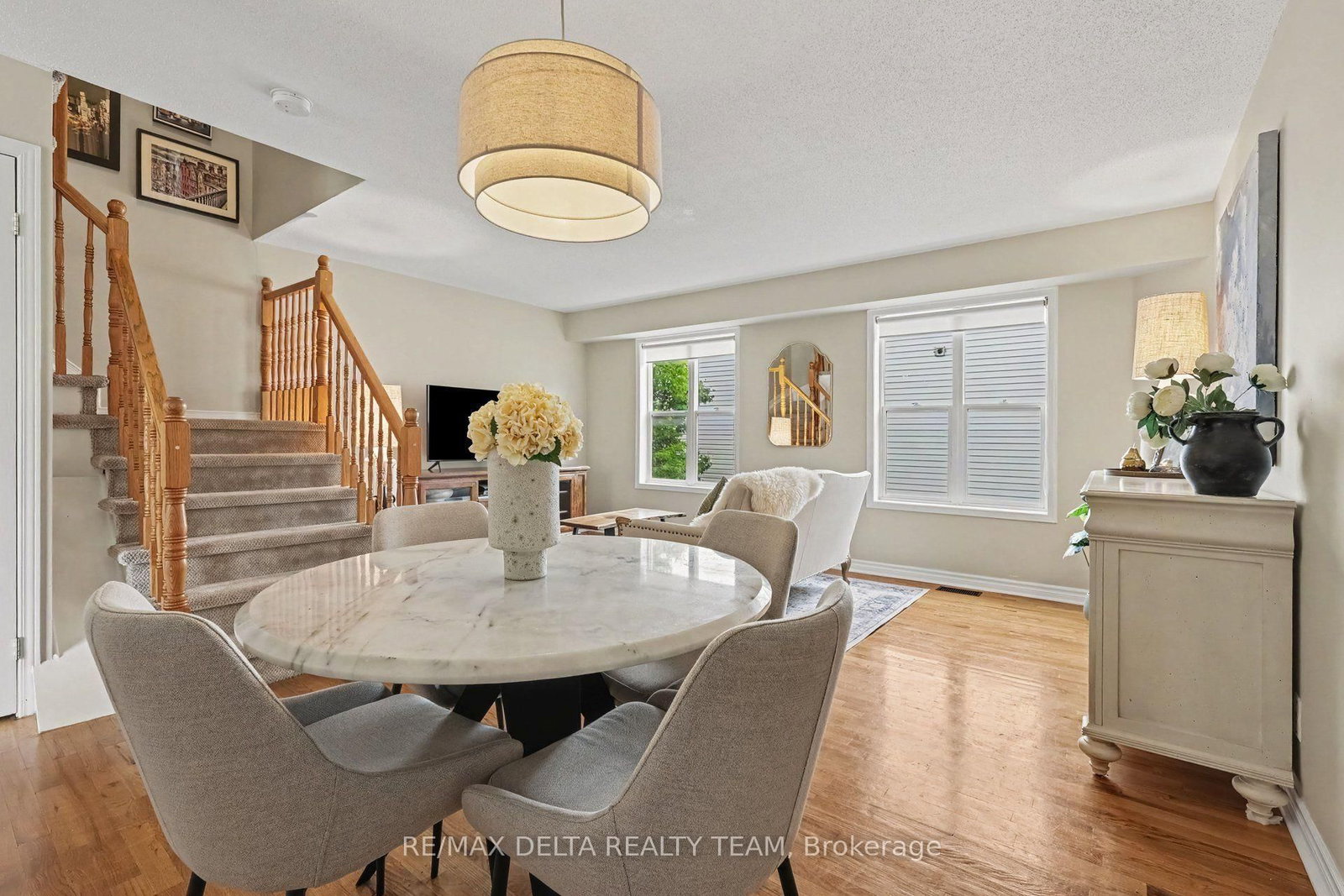 2 Bellflower Private NW • Ottawa, ON photo 9