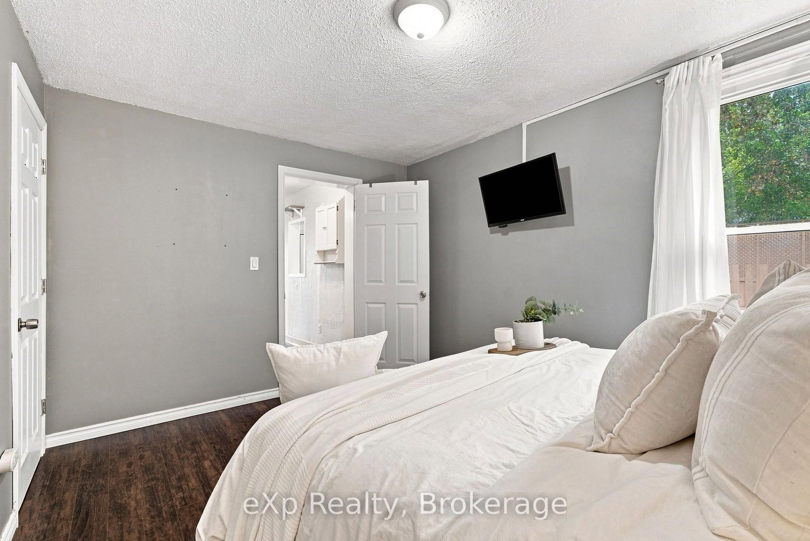 463 Division Street • Cobourg, ON photo 12