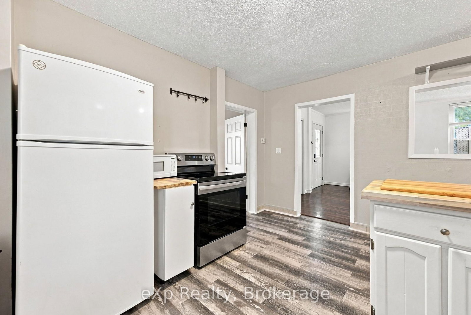 463 Division Street • Cobourg, ON photo 8
