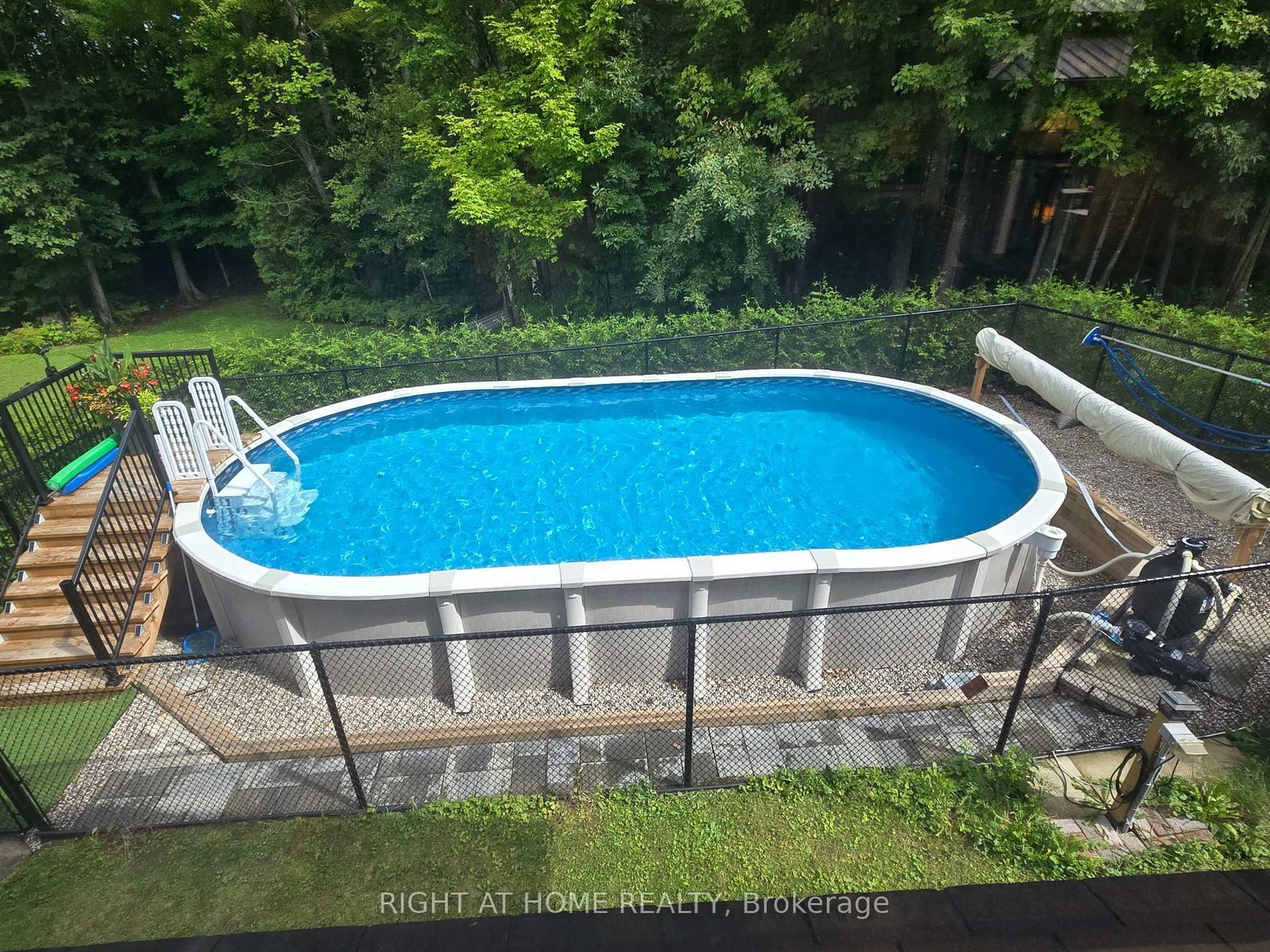 1275 Byrnes Terrace • Ottawa, ON photo 39