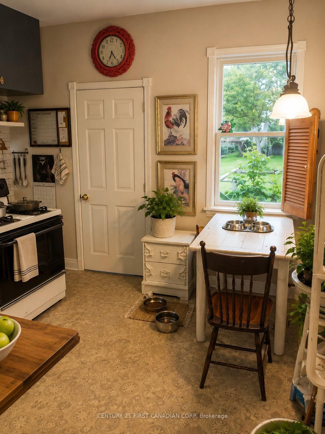 170 Wellington Street E • Chatham-Kent, ON photo 6