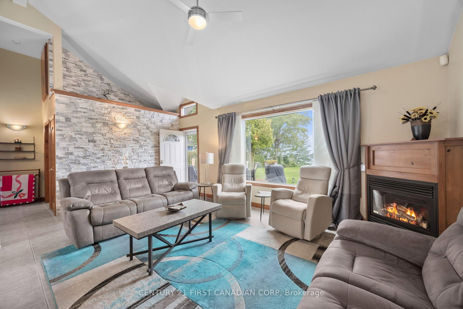 71871 Sunview Avenue • Bluewater, ON photo 16