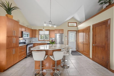 71871 Sunview Avenue • Bluewater, ON photo 9