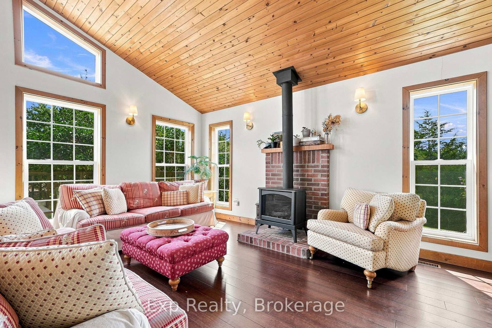 1358 County Road 24 Road • Prince Edward County, ON photo 11