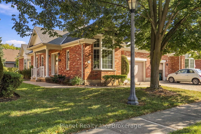12 Amberwood Lane