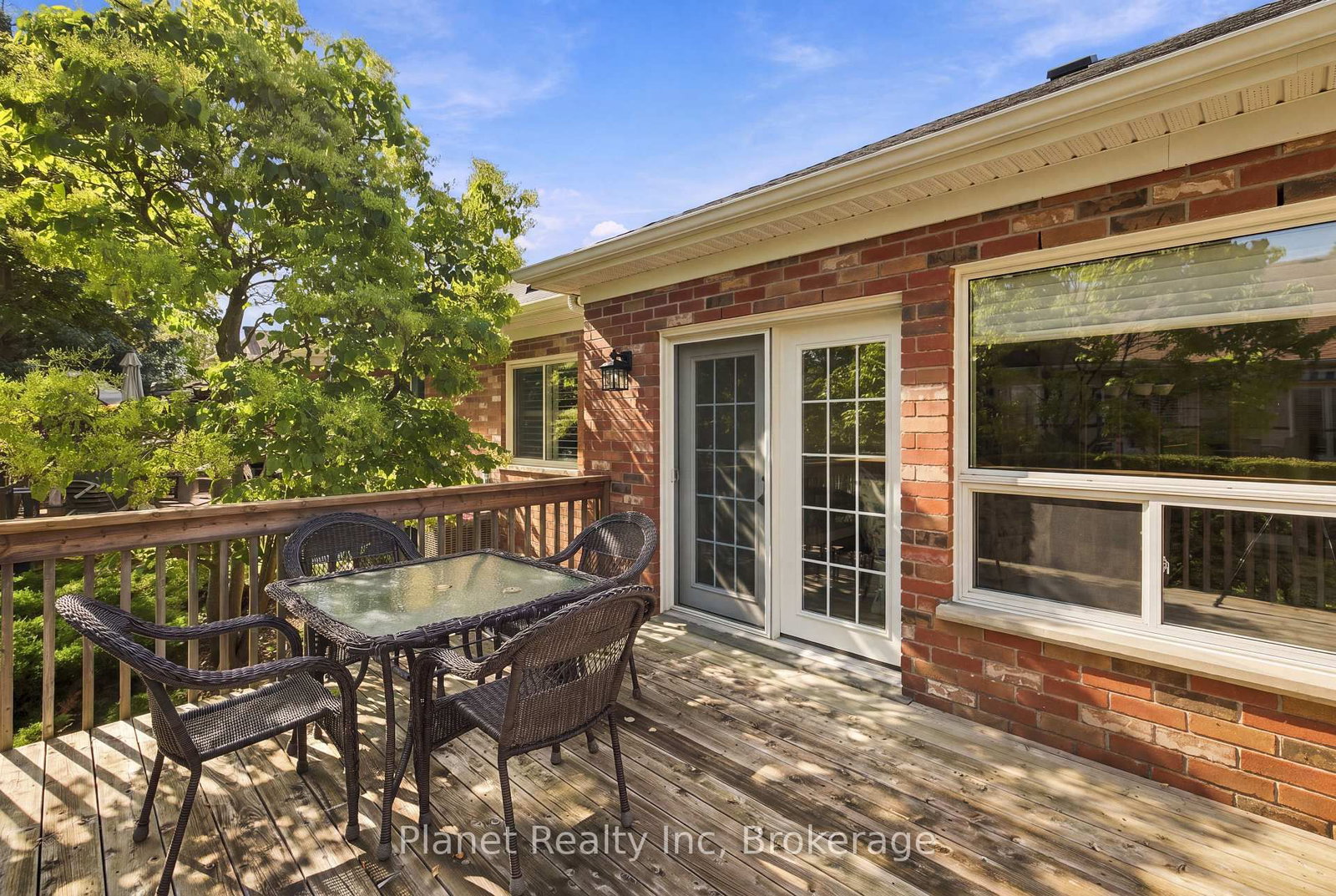 12 Amberwood Lane • Guelph, ON photo 33