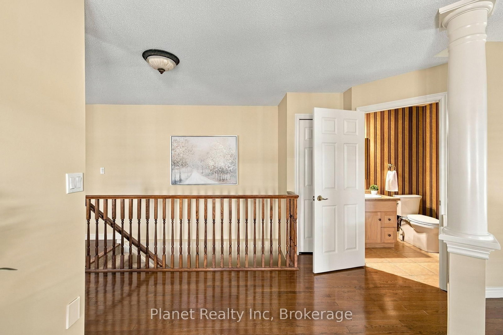 12 Amberwood Lane • Guelph, ON photo 8