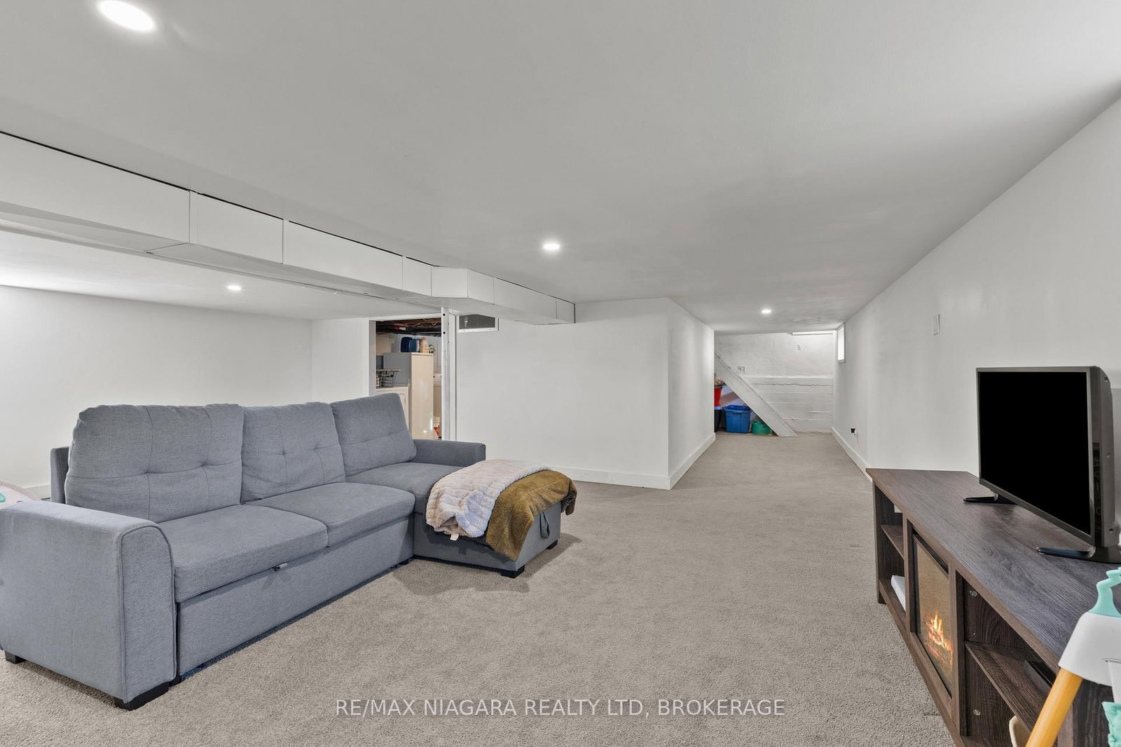 702 Main Street • Port Colborne, ON photo 33