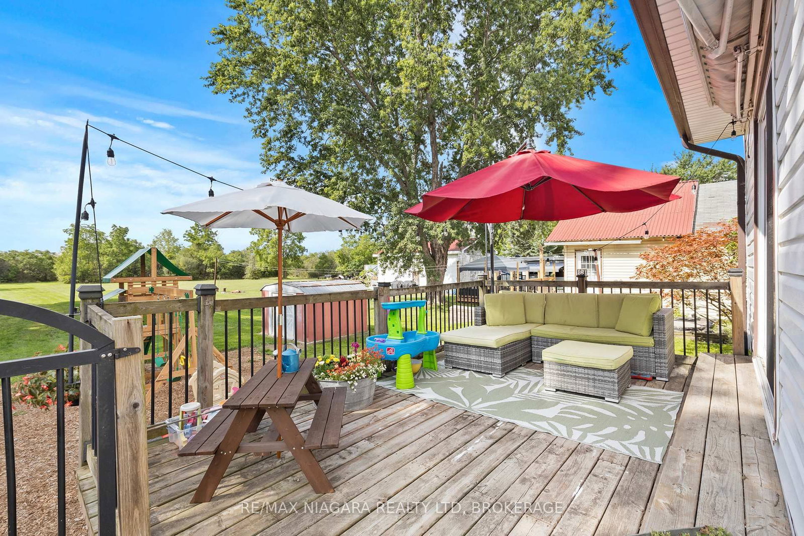 702 Main Street • Port Colborne, ON photo 39