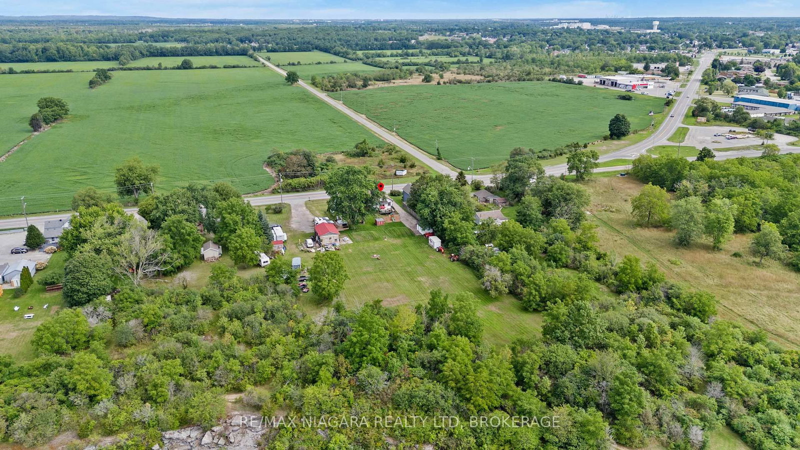 702 Main Street • Port Colborne, ON photo 45