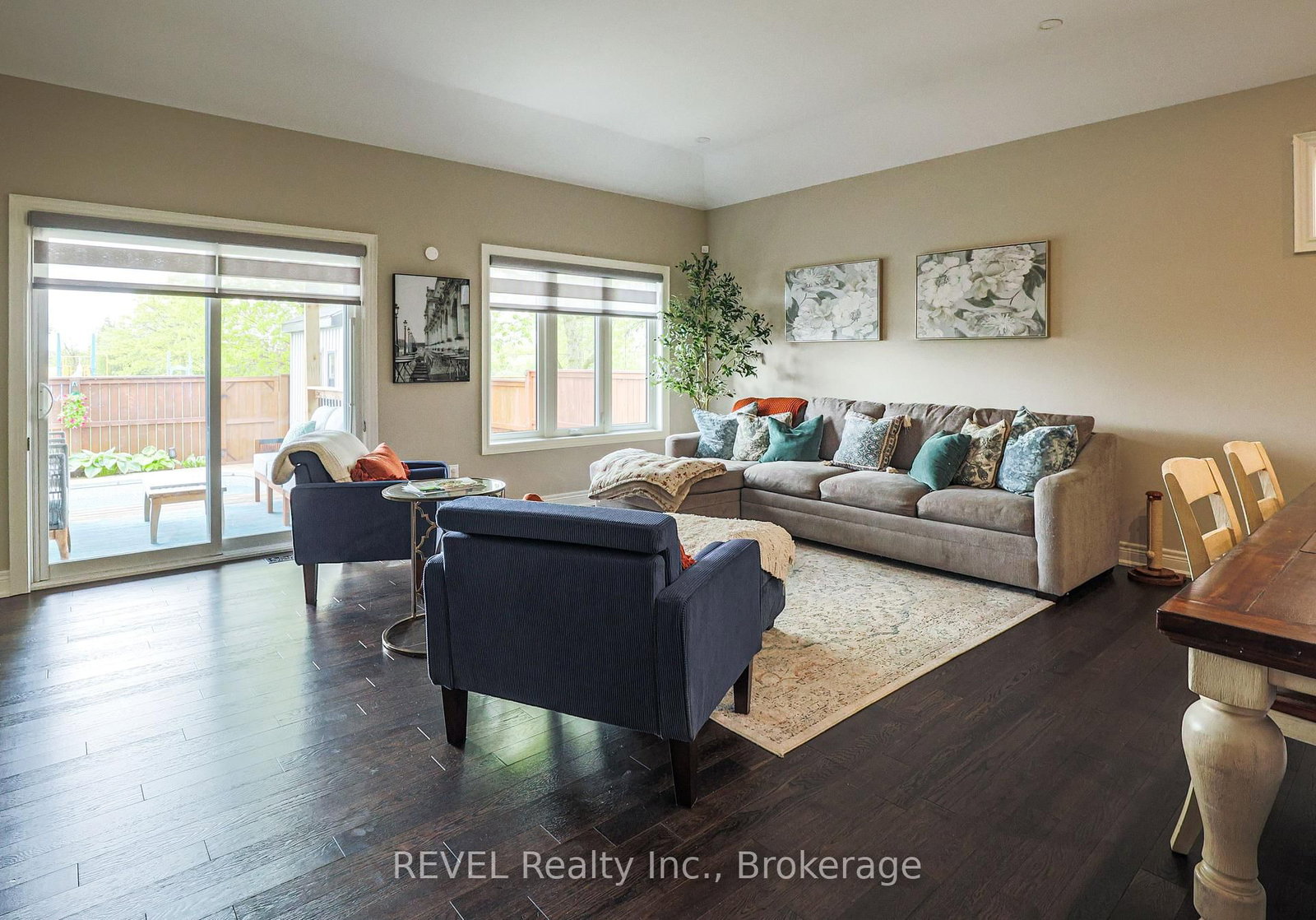 15 Willowbrook Drive • Welland, ON photo 17