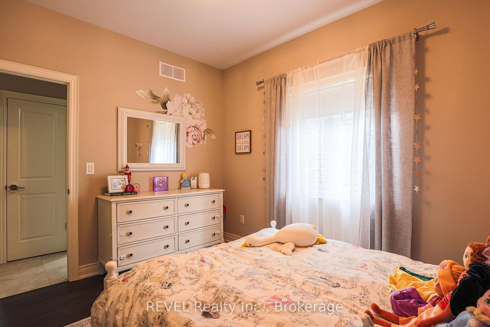 15 Willowbrook Drive • Welland, ON photo 26