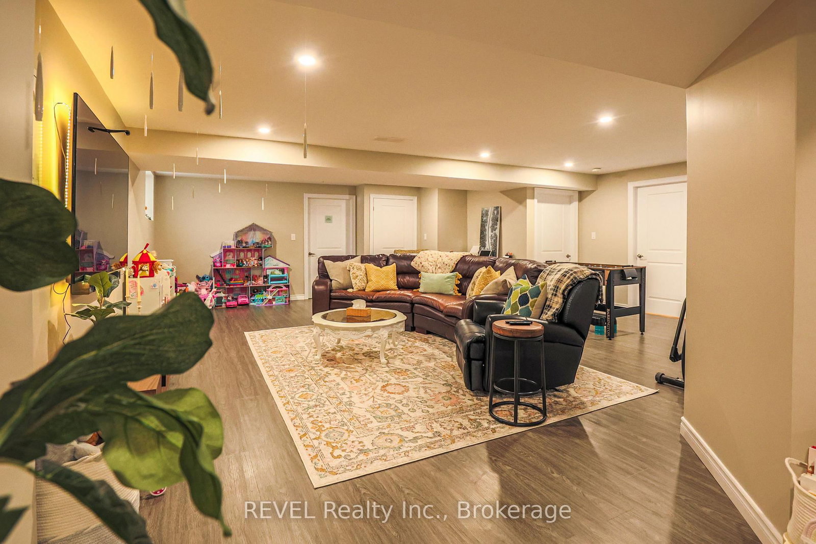 15 Willowbrook Drive • Welland, ON photo 29
