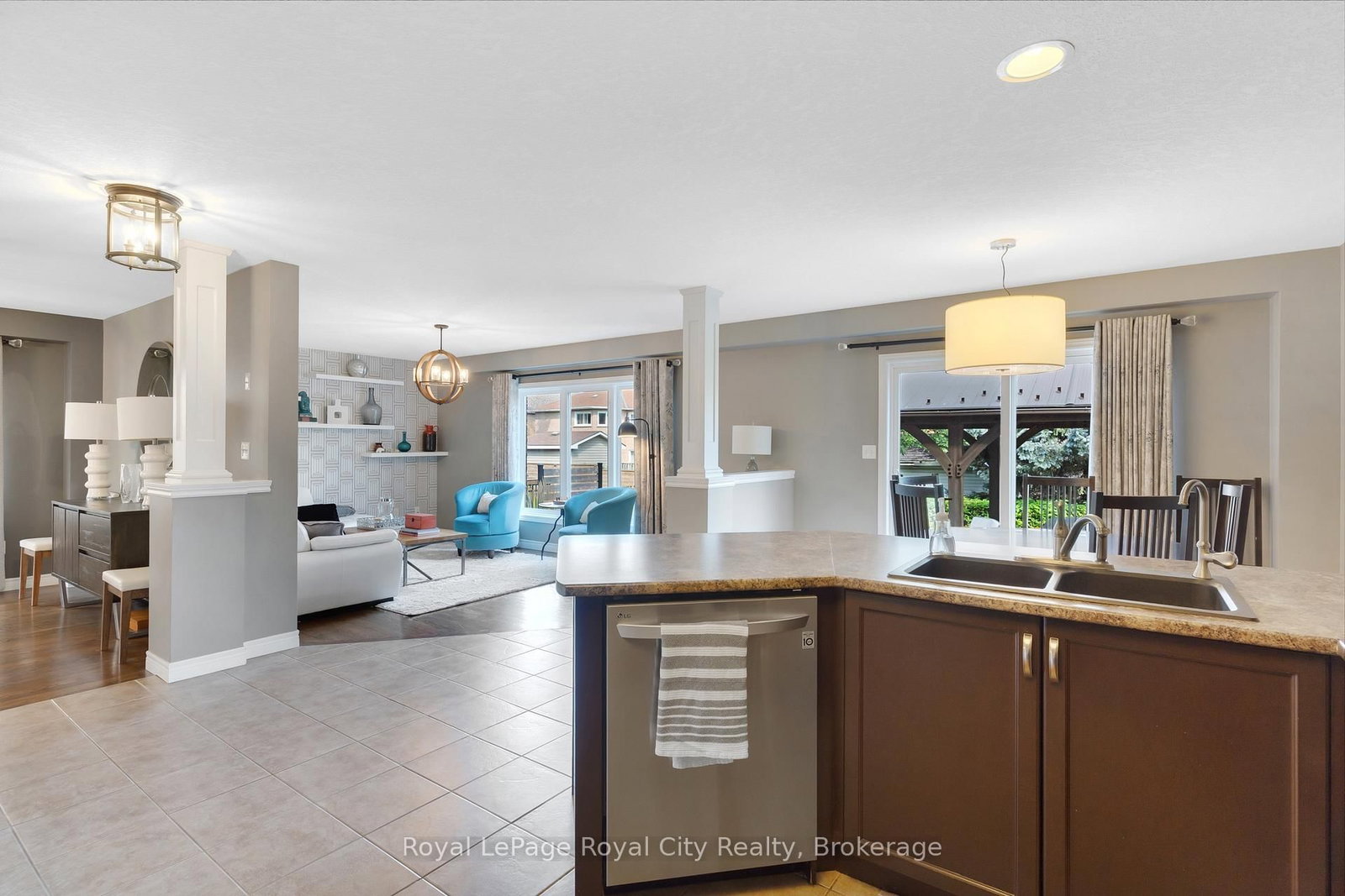 96 Timber Creek Crescent • Cambridge, ON photo 15