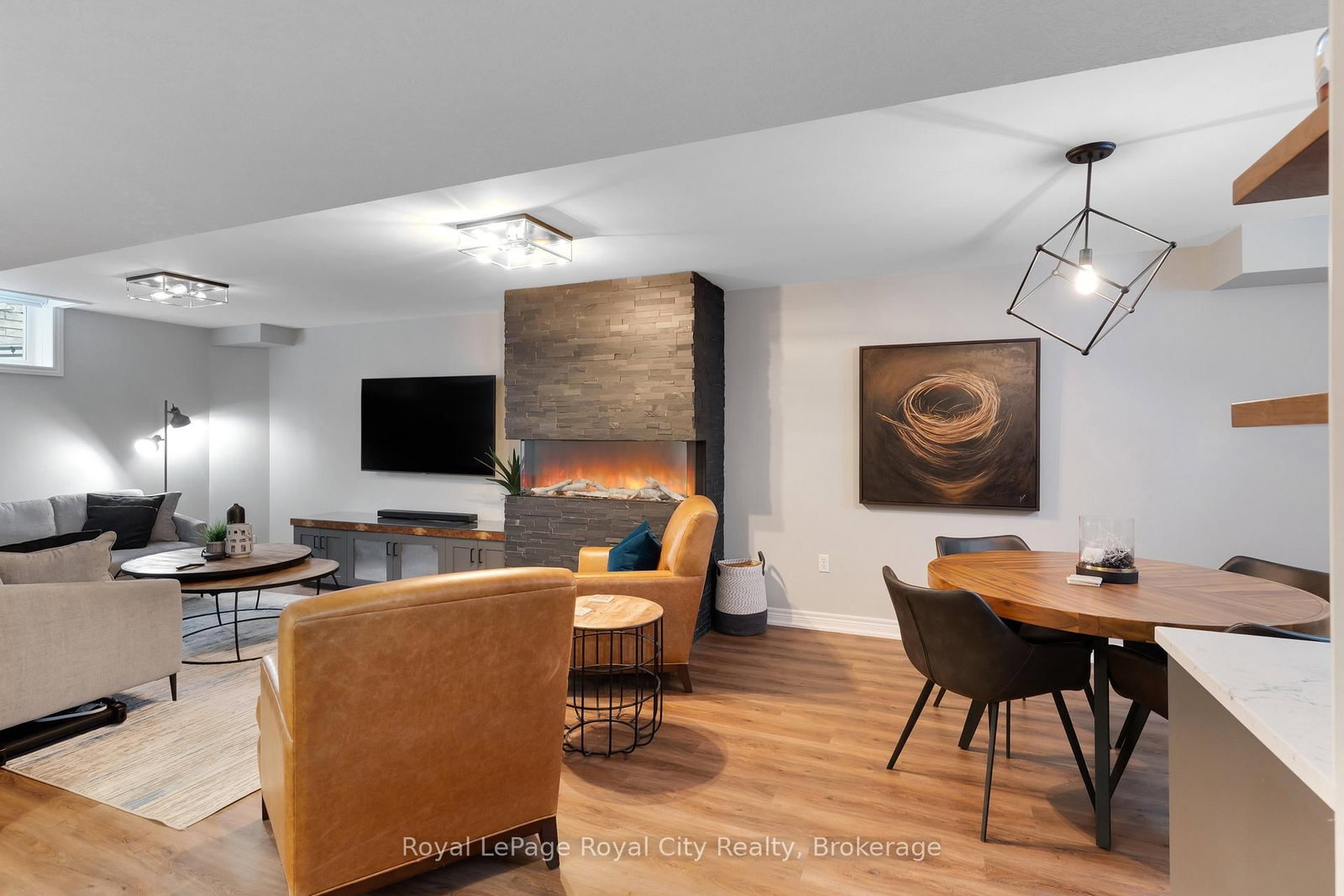 96 Timber Creek Crescent • Cambridge, ON photo 3