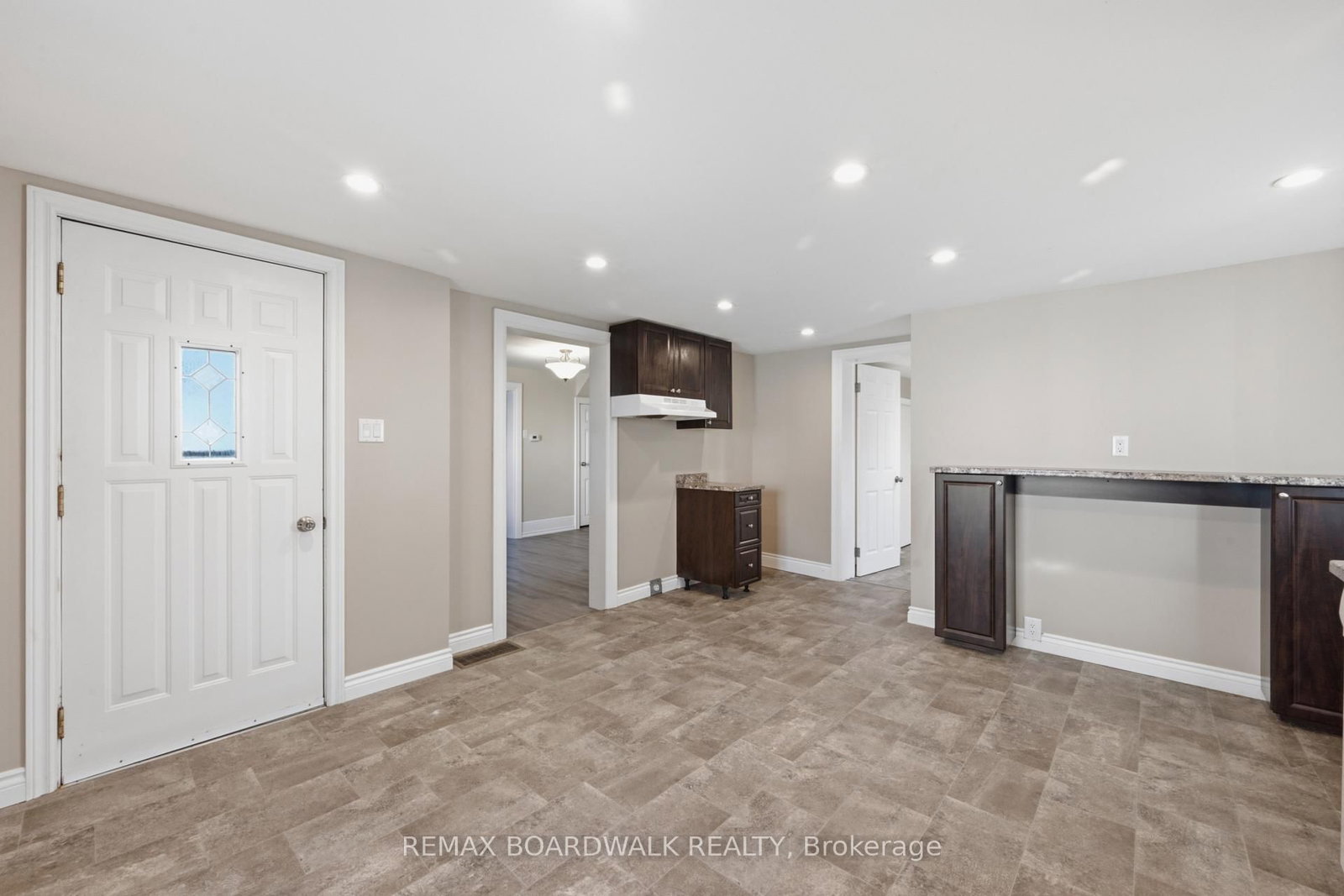 390-394 Hyde Street • Prescott, ON photo 23