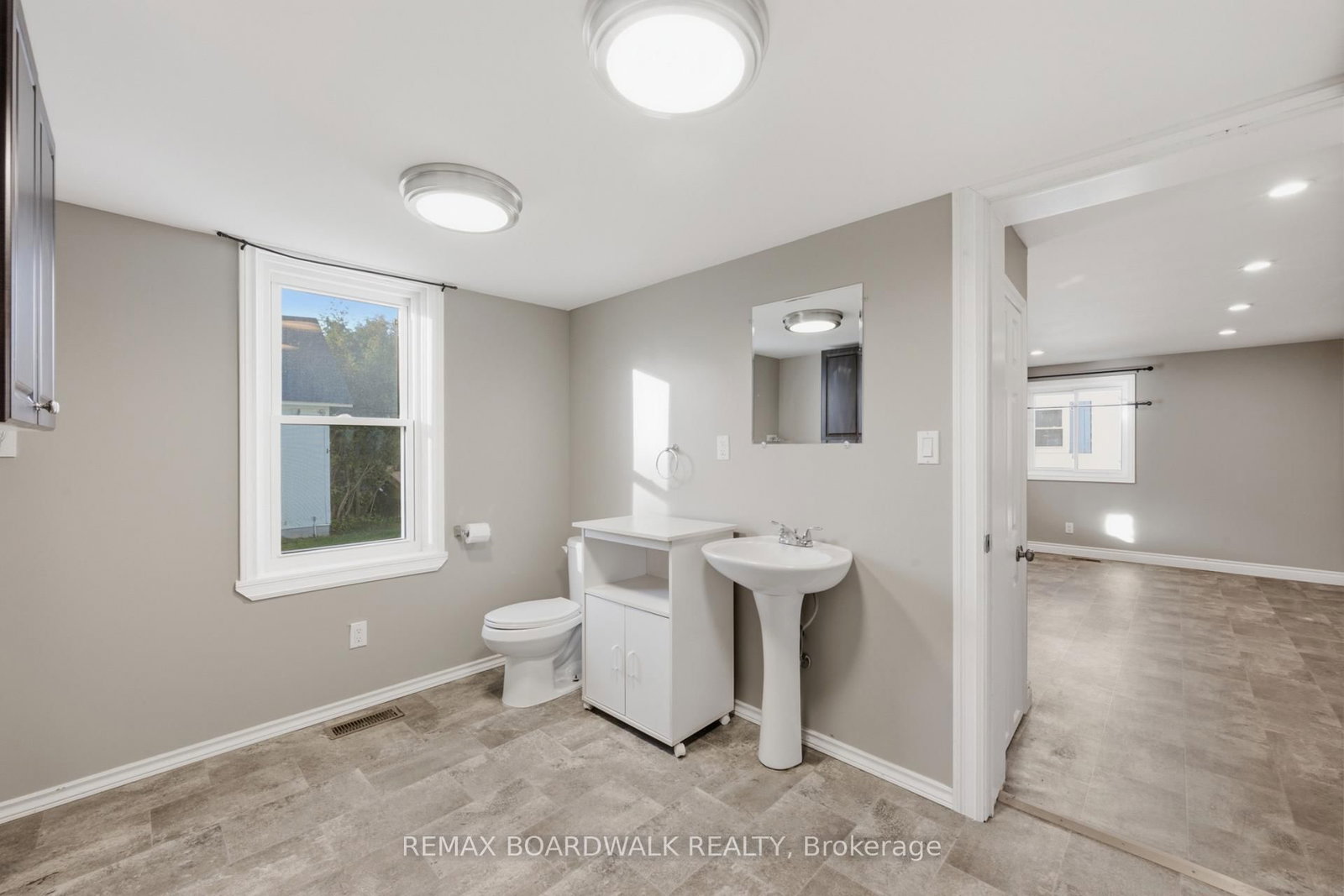 390-394 Hyde Street • Prescott, ON photo 26