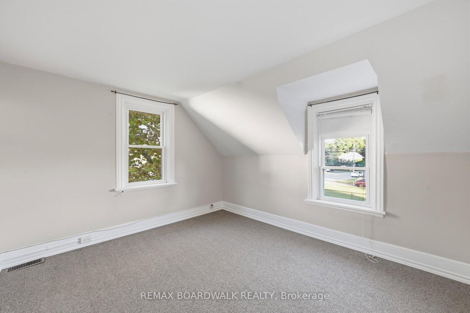 390-394 Hyde Street • Prescott, ON photo 27