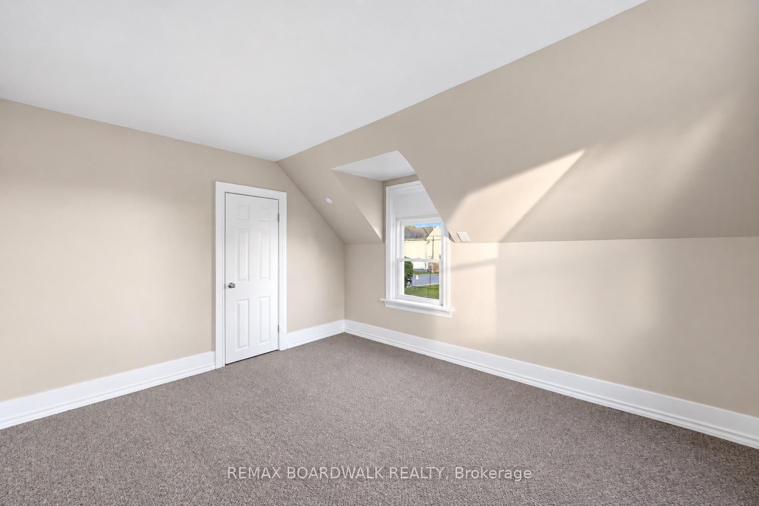 390-394 Hyde Street • Prescott, ON photo 47