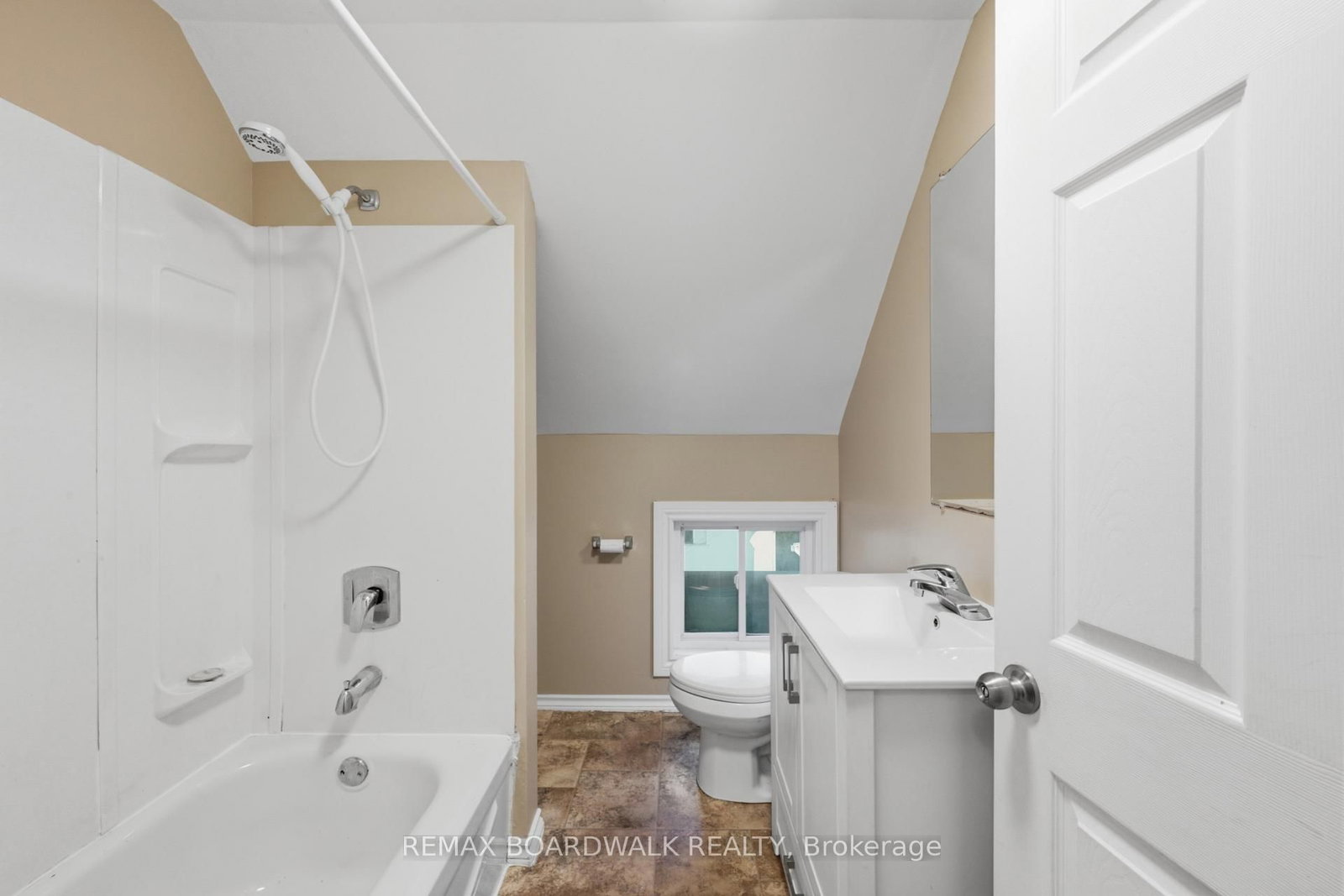 390-394 Hyde Street • Prescott, ON photo 49