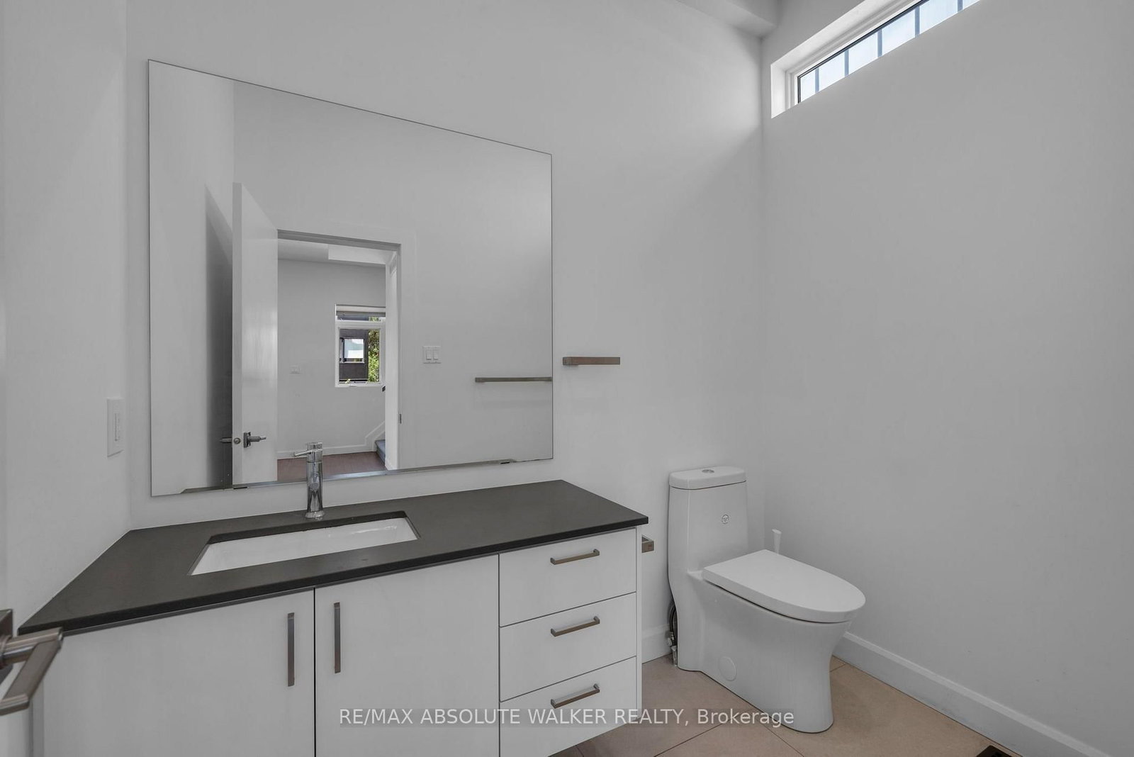 10 Chapleau Avenue • #A • Ottawa, ON photo 19