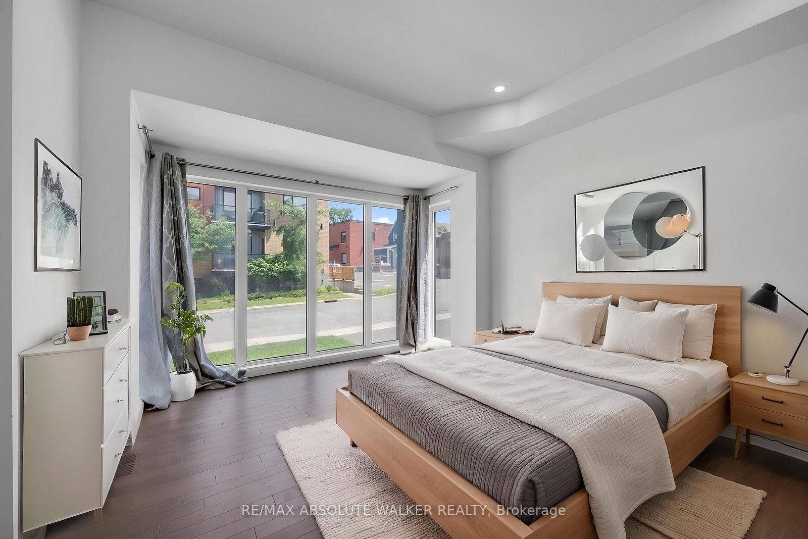 10 Chapleau Avenue • #A • Ottawa, ON photo 5