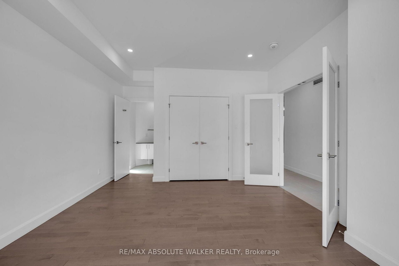10 Chapleau Avenue • #A • Ottawa, ON photo 8