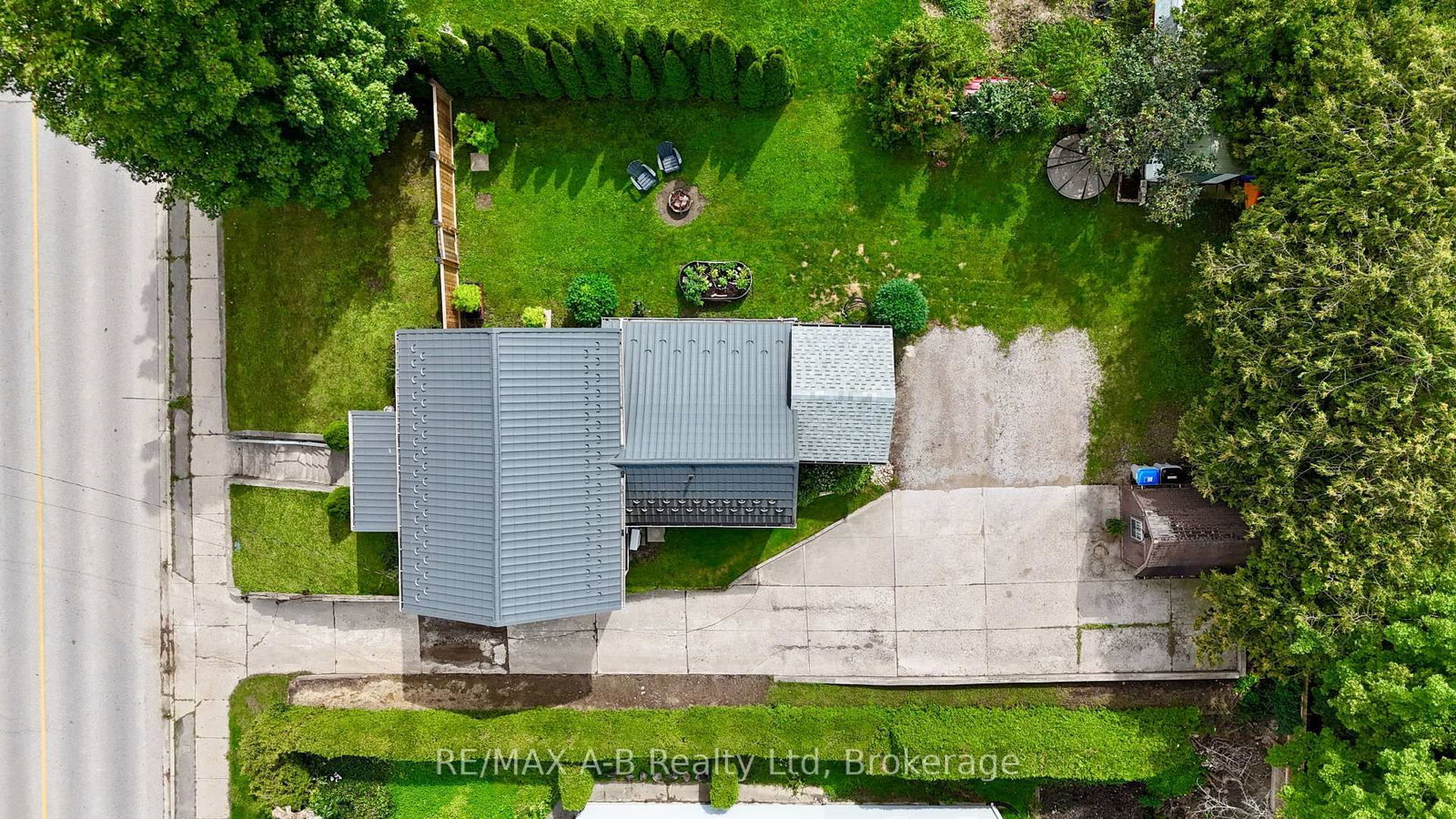 158 James Street N • St. Marys, ON photo 42