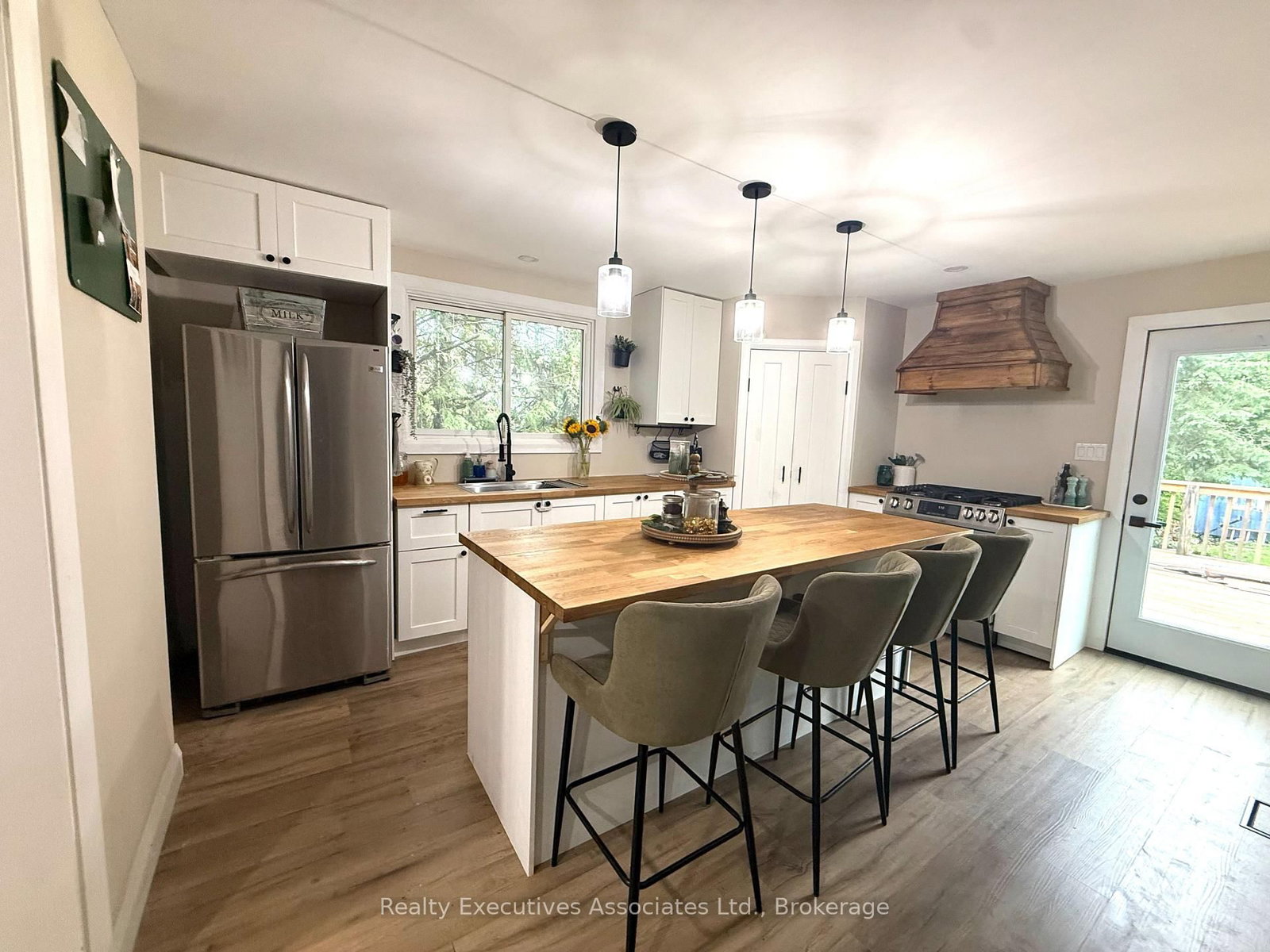909 Mount Pleasant Road • Cavan Monaghan, ON photo 8