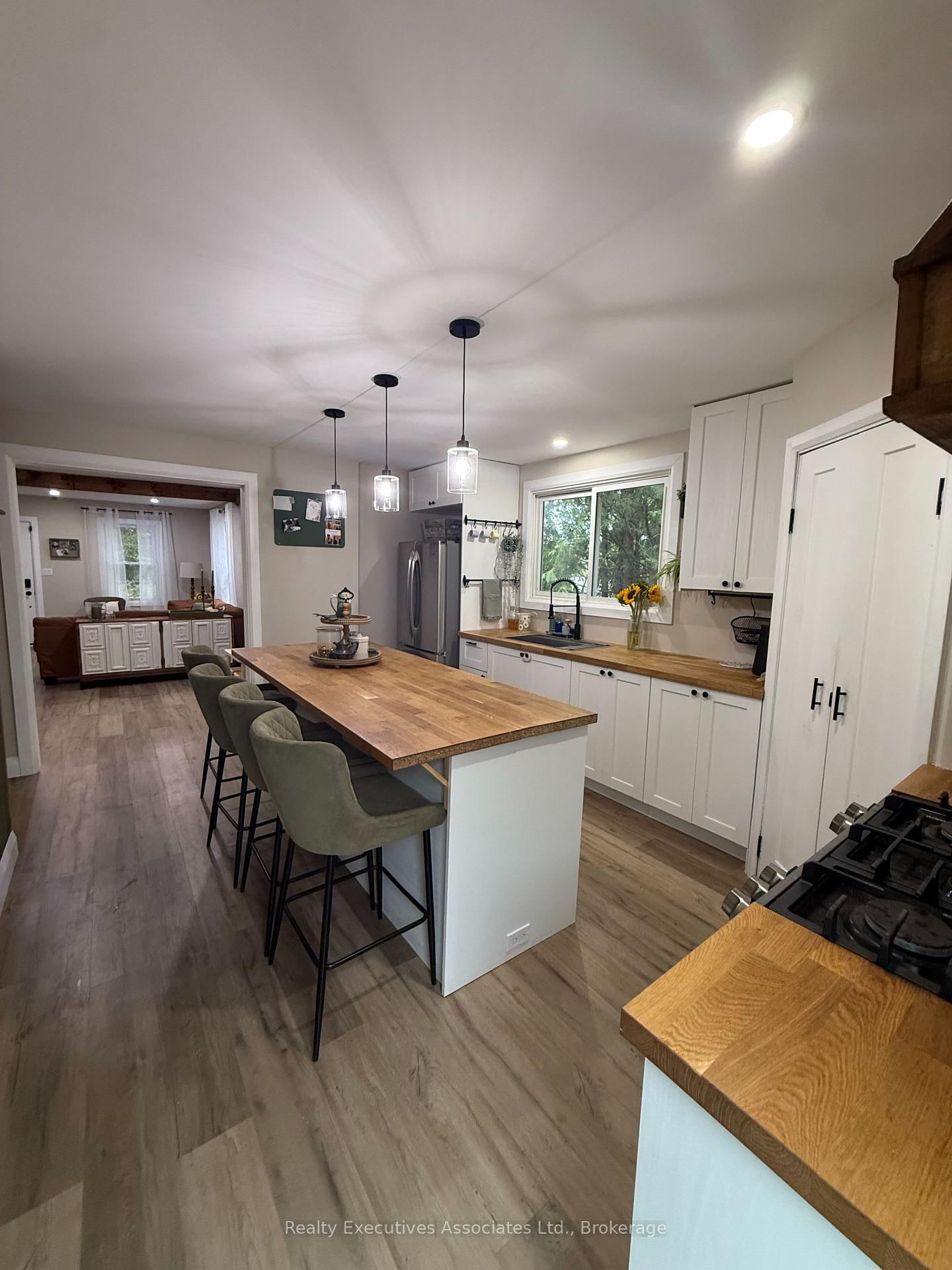 909 Mount Pleasant Road • Cavan Monaghan, ON photo 9