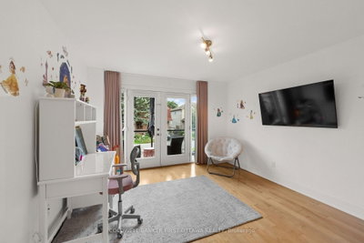 155 Nora Street • Ottawa, ON photo 9
